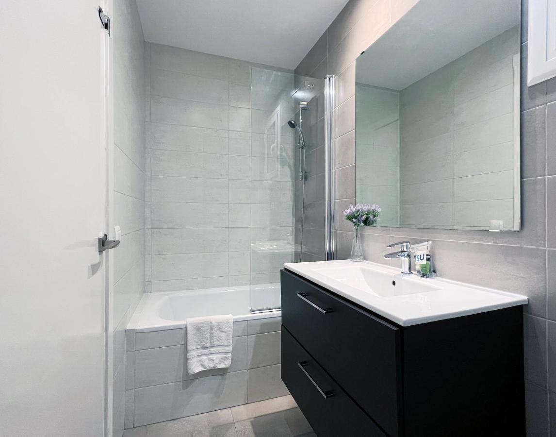 Stay U-Nique Apartments Travessera Barcelona Zewnętrze zdjęcie